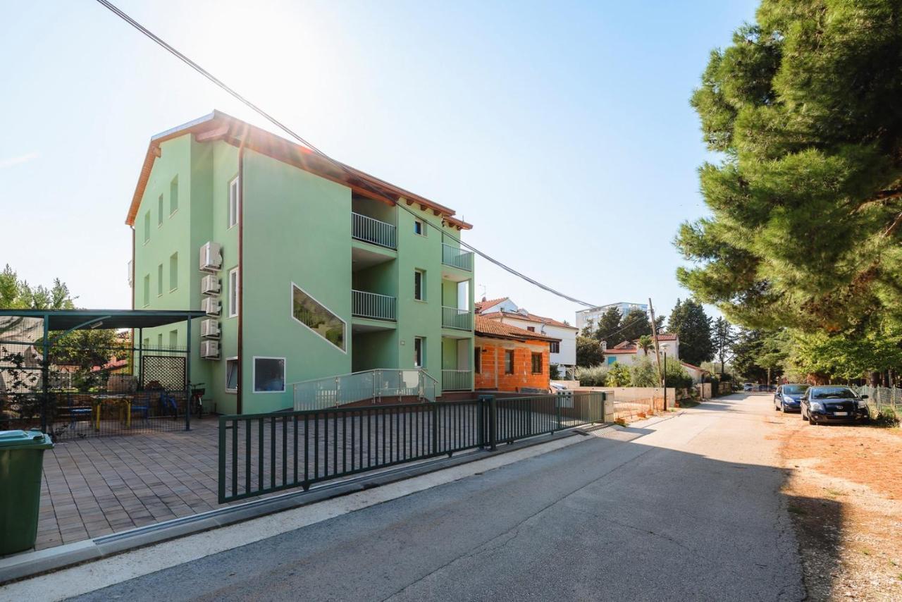 Andrea House With Apartments Umag Luaran gambar