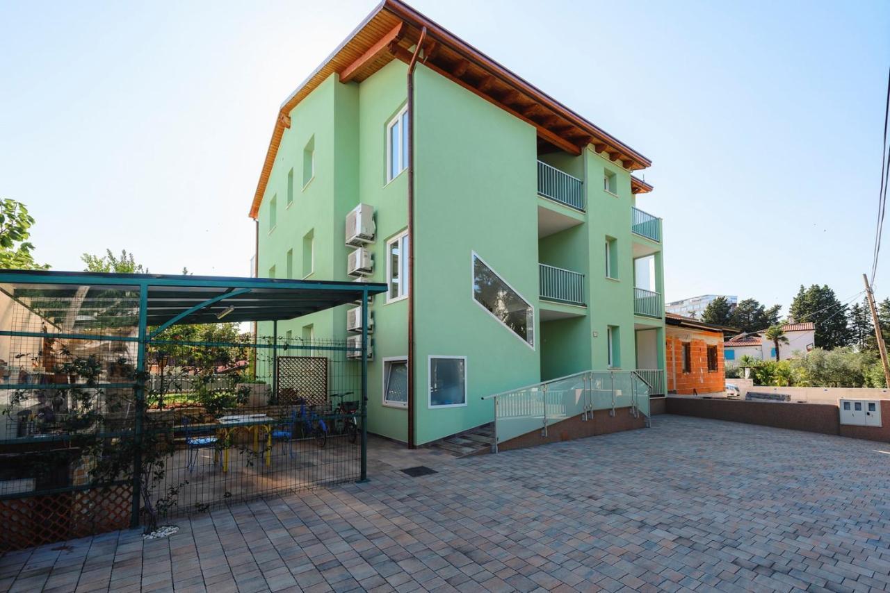 Andrea House With Apartments Umag Luaran gambar