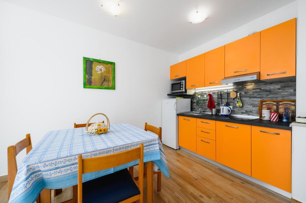 Andrea House With Apartments Umag Luaran gambar